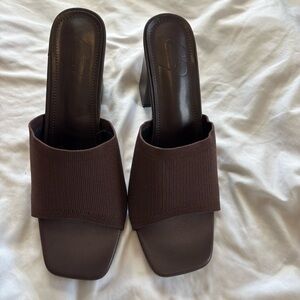 Cuccoo Brown Women's Mules NWOT Size 10.5